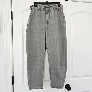 Zara Grey Paper Bag Jeans Size 6